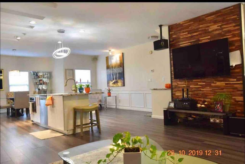 Вилла New Modern House?A Mins To Hwy I-85, 316 Лоренсвилл Экстерьер фото